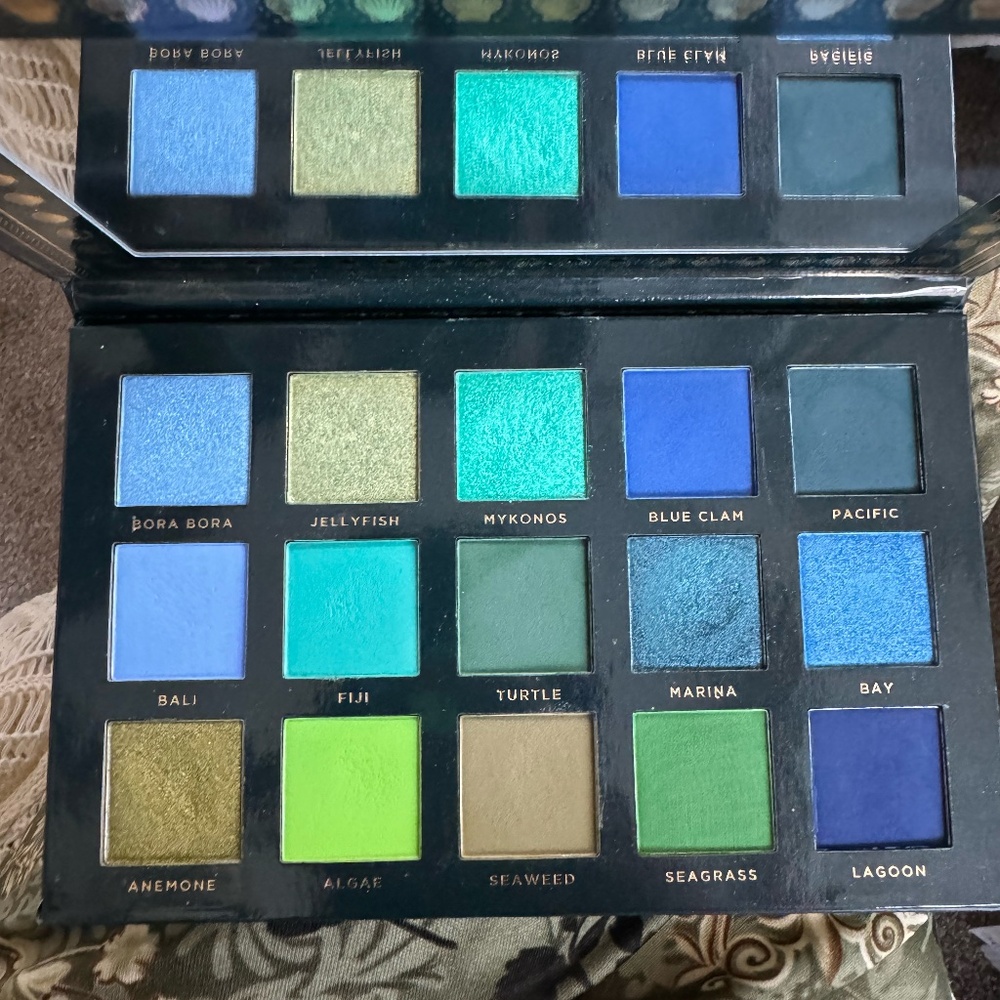 Ace Beauté "Oceanic" eyeshadow palette